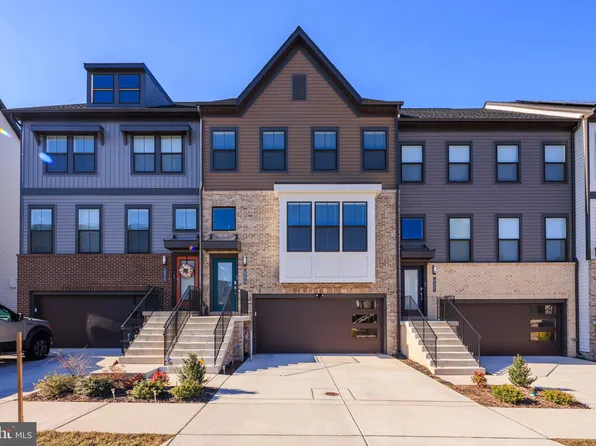 604 Lakemont Dr, Glen Burnie, MD 21060