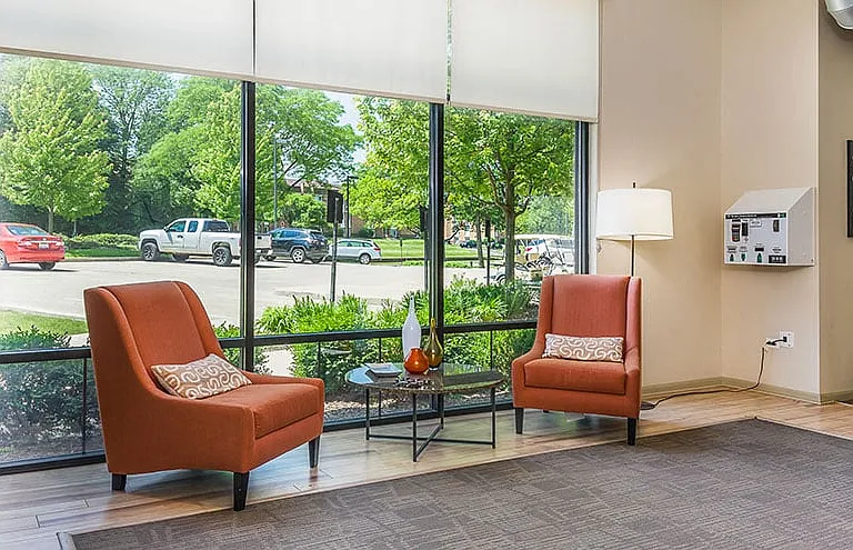 Prentiss Creek at Downers Grove Apartments — Photo 22
