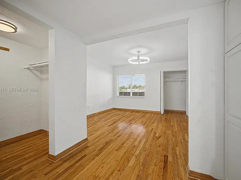1205 Mariposa Ave #415 — Photo 8