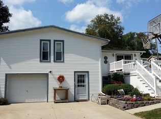 400 Sunrise Blvd, Decorah, IA 52101