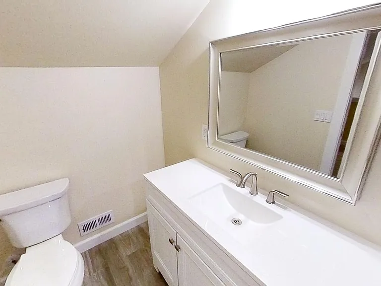 1722 NE Jackson School Rd — Photo 22