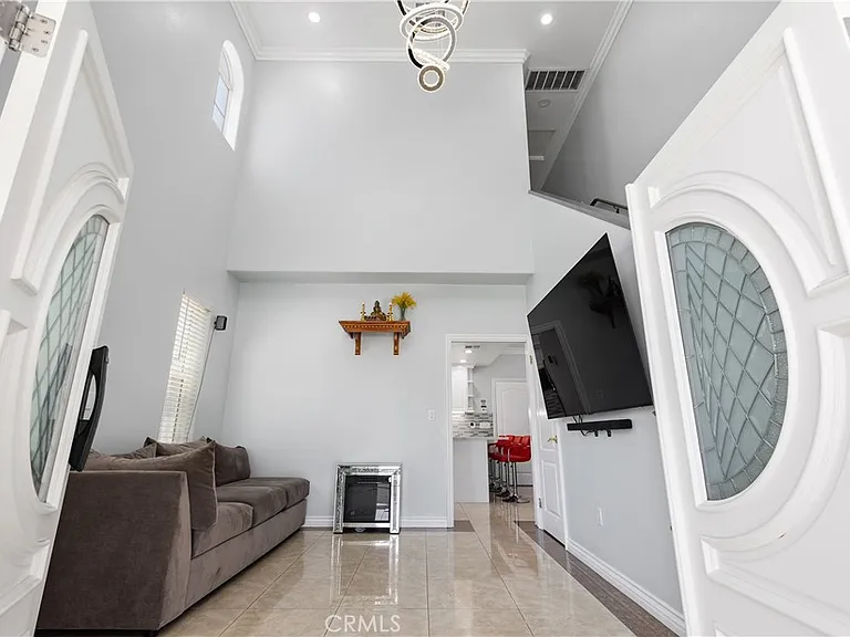2727 Walnut Grove Ave — Photo 7