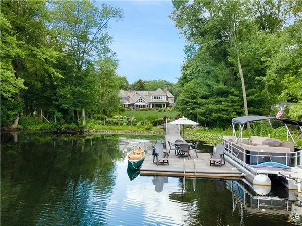 131 S Bedford Road, Pound Ridge, NY 10576