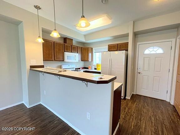 3rd image of 223 W 13th Ave #11