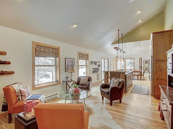 3rd image of 248 Placer Dr