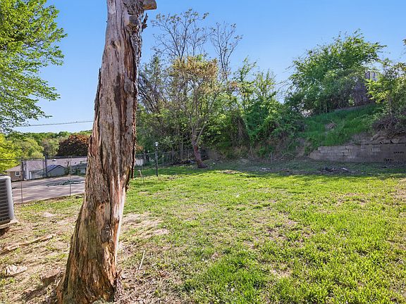 4th image of 24 Bonnie Brae Cir