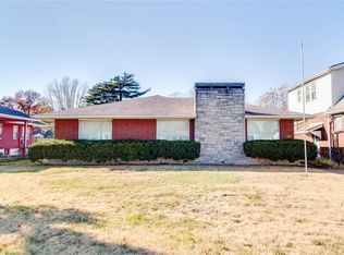 460 N 6th St, Wood River, IL 62095