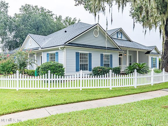2nd image of 1808 MOORINGS Circle