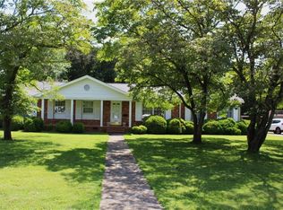 2071 Meadow Ln, Graham, NC 27253