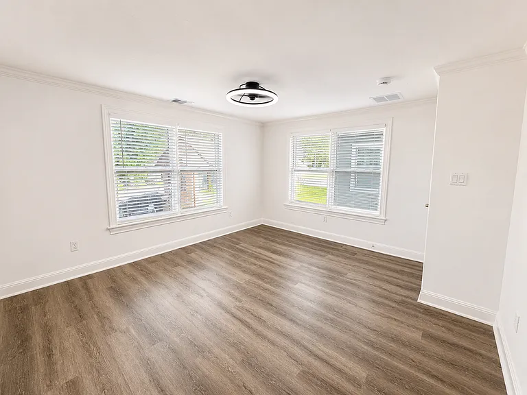 804 E Dean Keeton St — Photo 24