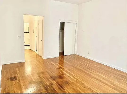 Rented by CitySites Real Estate Group | media 6