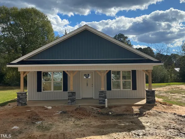 308 E Roseboro St, Roseboro, NC 28382