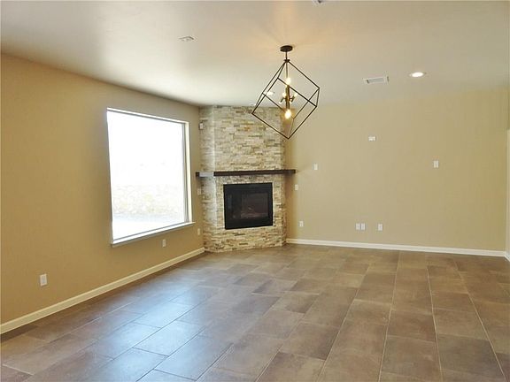 2nd image of 1248 Desert Mirage Pl