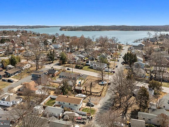 4th image of 1505 Grange Rd