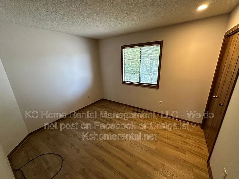 6251 Rene St — Photo 22