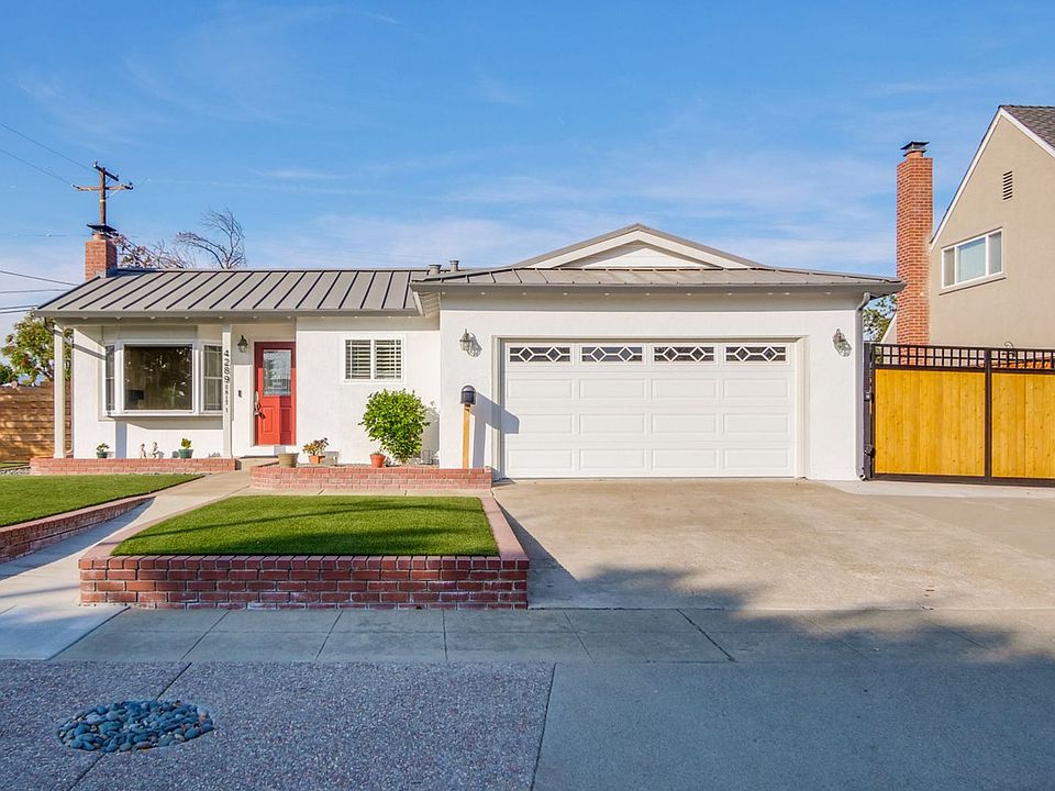 1st image of 4289 Bloomfield Dr