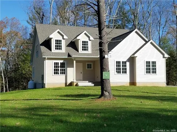 94 Lake Woods Ln, Ashford, CT 06278