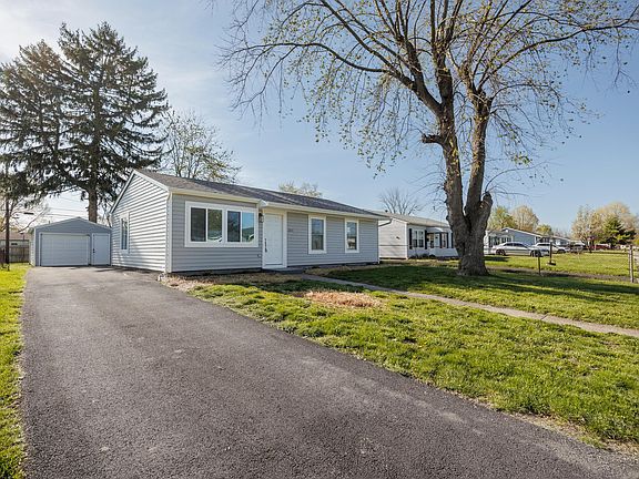 4th image of 2811 Dolby Dr