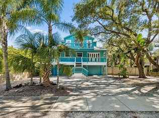 416 Tennessee Ave, Crystal Beach, FL 34681