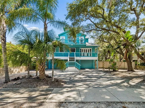 416 Tennessee Ave, Crystal Beach, FL 34681