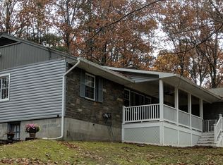 12 Ridge Rd, Troy, NY 12180