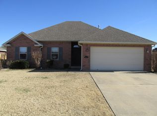 4571 Sadie St, Springdale, AR 72762