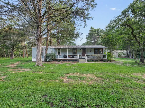 1218 County Road 436, Dime Box, TX 77853