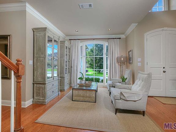 4th image of 38110 Summerwood Ave