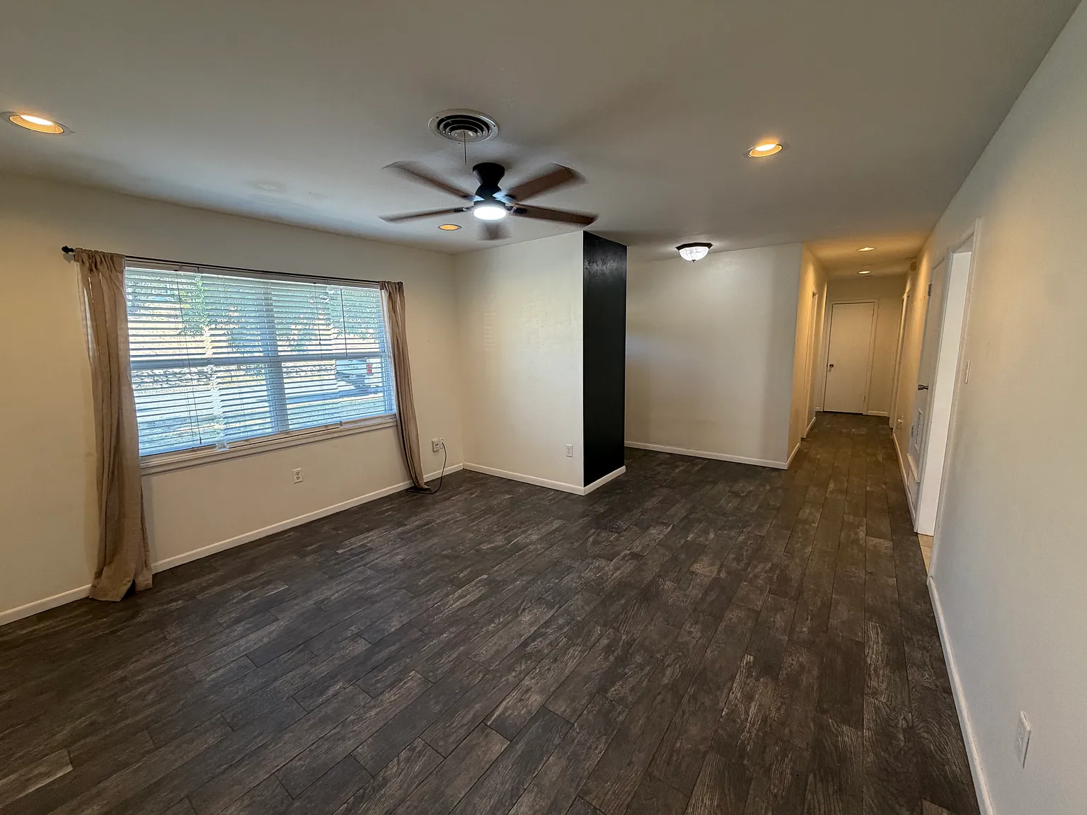 3 bed, 1.5 bath, 1350 sqft, $1,900 — Photo 4