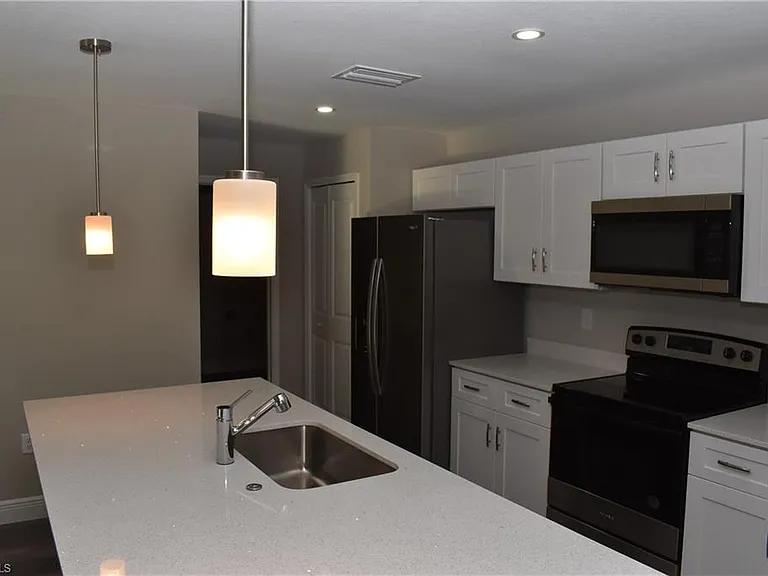 3761 Casco Cir — Photo 3