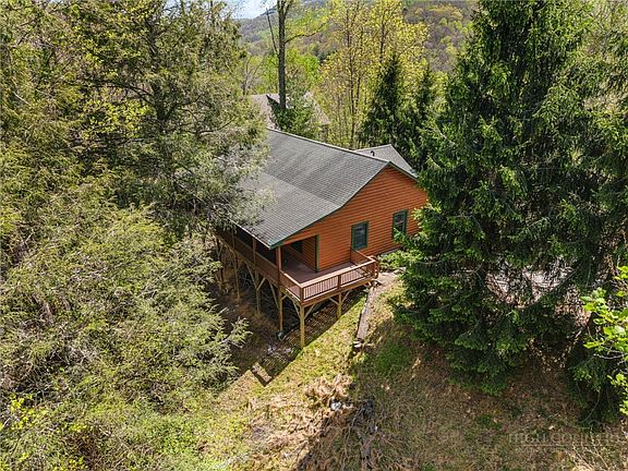 3rd image of 148 Woodby Ridge Road