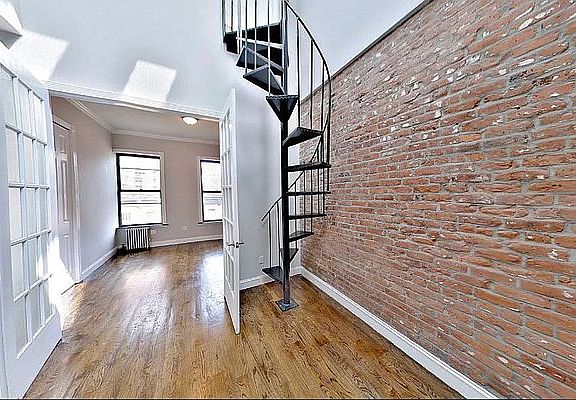5th image of 238 E 83rd St #5