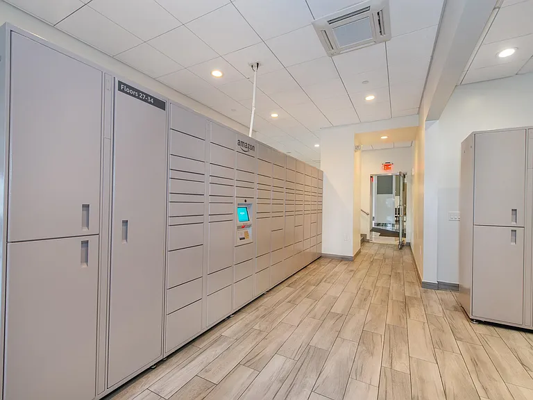 45 River Dr S #1402 — Photo 21