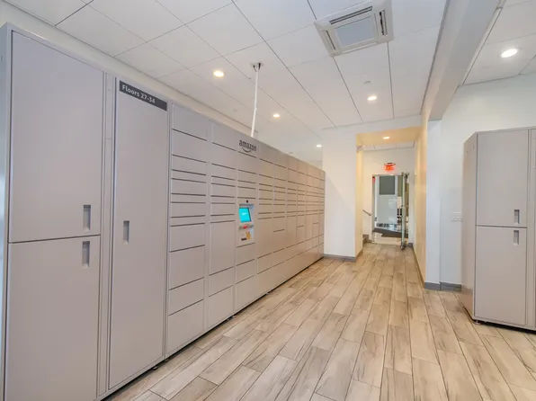 45 River Dr South image 27 of 32