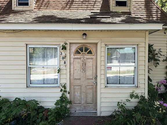 4th image of 308 N 5th Street