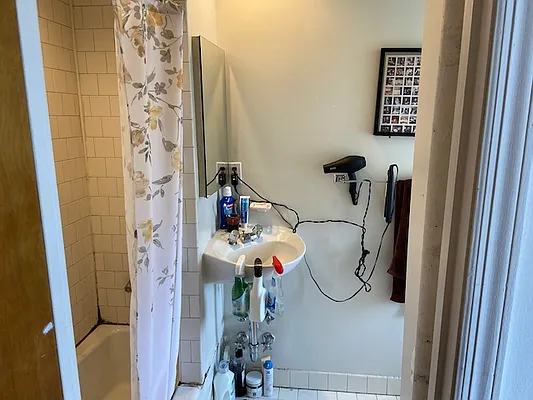 Rented by Garfield Realty  | media 9