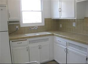 5th image of 12617 Caswell Ave APT C