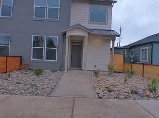 528 S 7th St, Independence, OR 97351