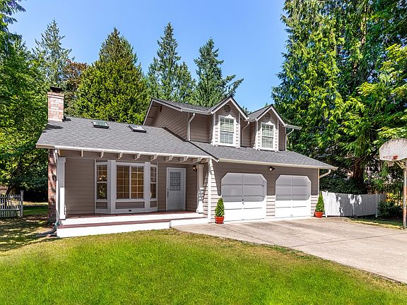 2nd image of 10190 NE Yaquina Ave