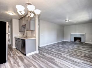 390 Alemar Way APT 4, Yuba City, CA 95991