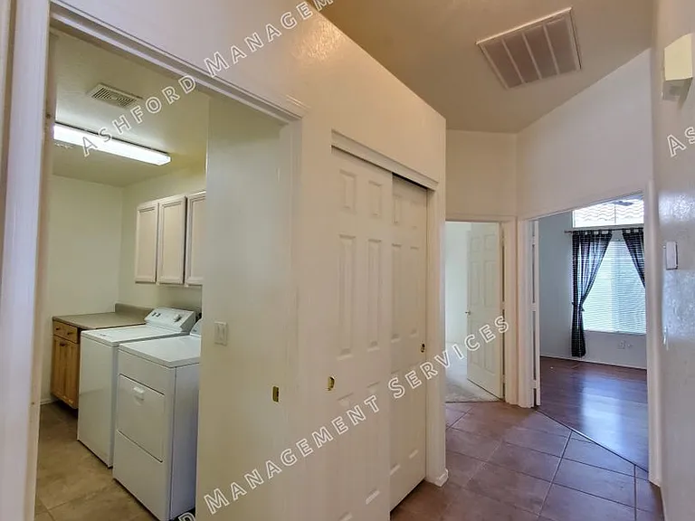 11558 W Tortoise Ct — Photo 23