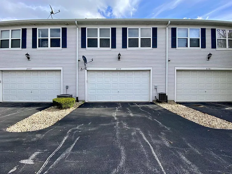 2279 Barrington Dr E #2279 — Photo 19