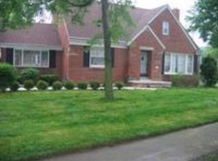 275 Chalfonte Ave, Grosse Pointe Farms, MI 48236