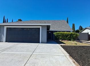 132 Hyannis Ct, Vacaville, CA 95687