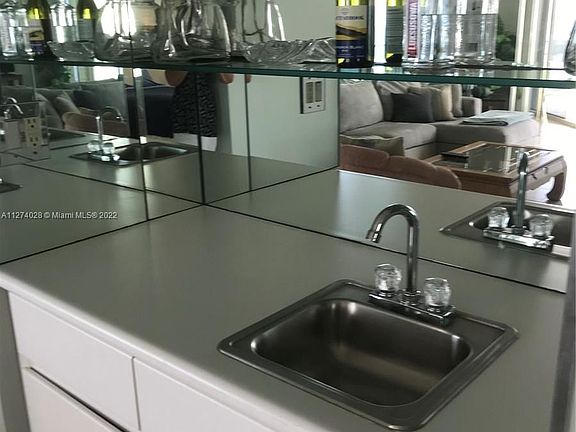 5th image of 16485 Collins Ave APT 2538