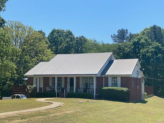 3rd image of 2714 Bett Rd