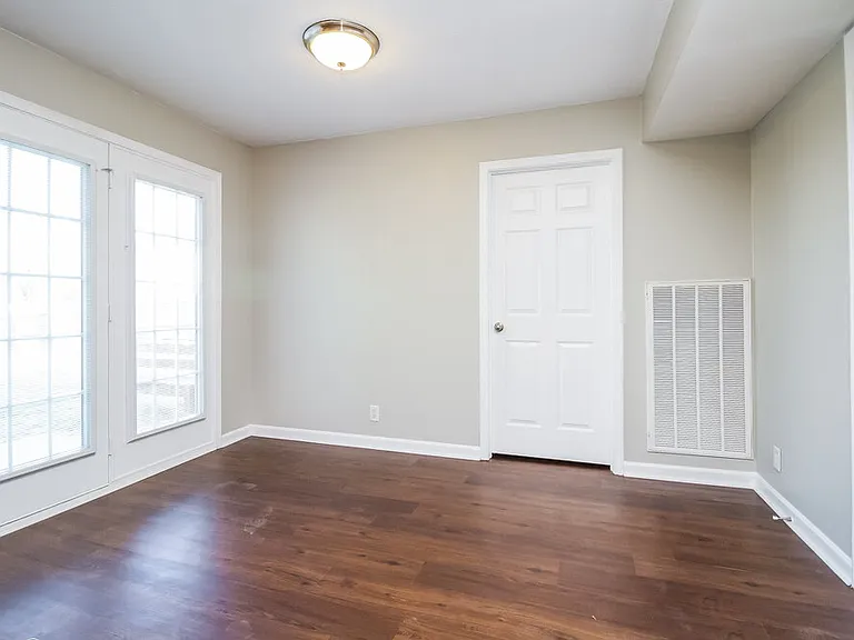 360 Davids Way — Photo 5