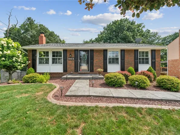 665 Surfside Dr, Pittsburgh, PA 15239