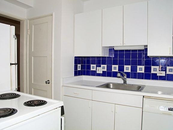 4th image of 1162 Kearney St Unit 1