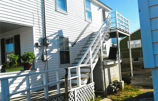 2nd image of 131 Railroad Ave